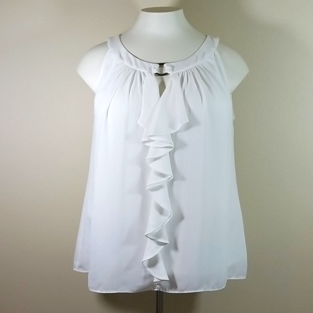 AGB ruffled top